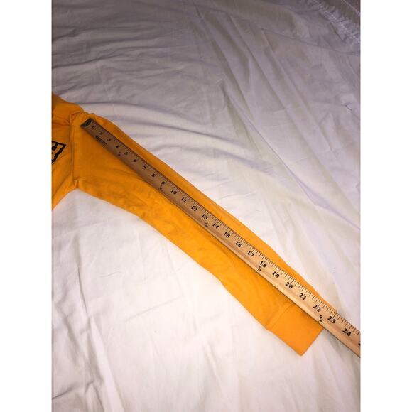 Pittsburgh Penguins Shirt Size S Gold Long Sleeve Tee NHL Hockey Crew Neck - Picture 6 of 6